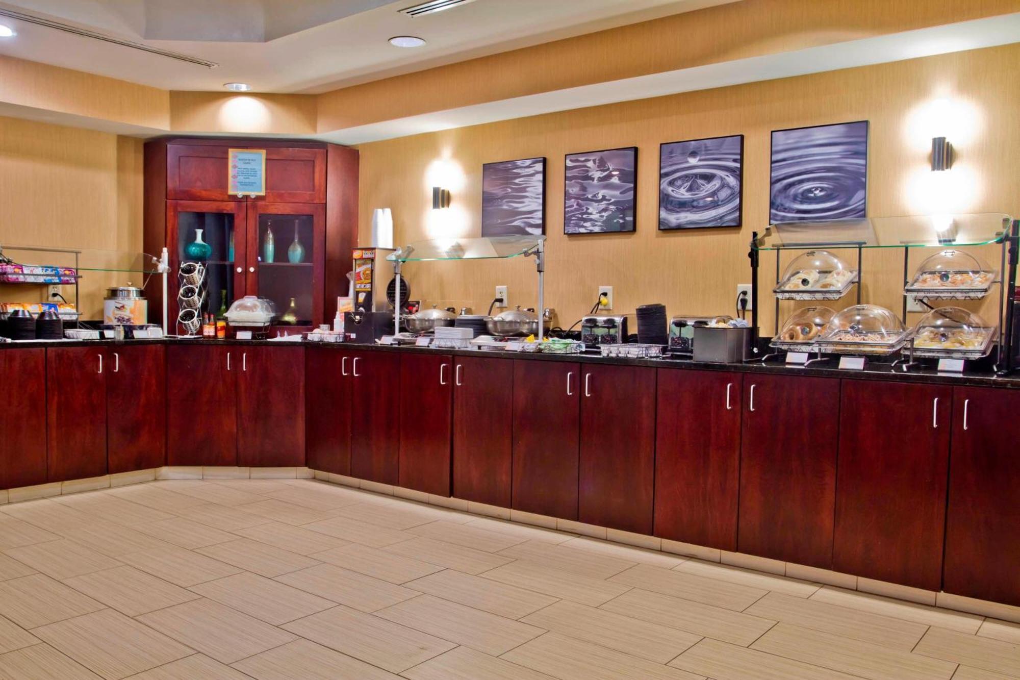 Springhill Suites By Marriott Charlotte Airport Exterior photo